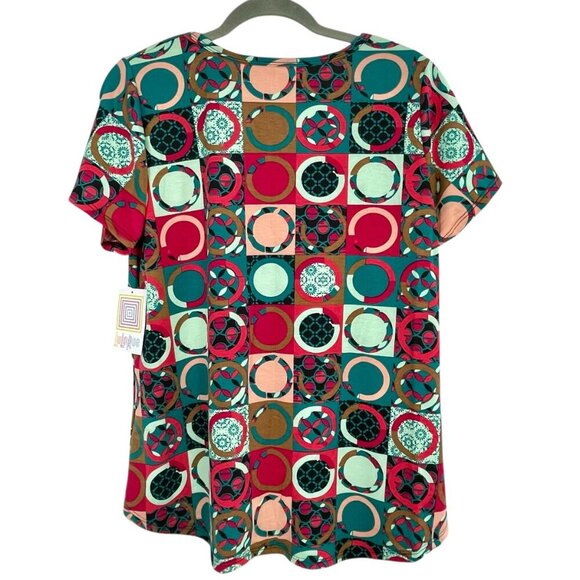 NWT LuLaRoe Classic T Geometric Print Women’s Large Short Sleeve Top Cherry Red - Picture 3 of 14